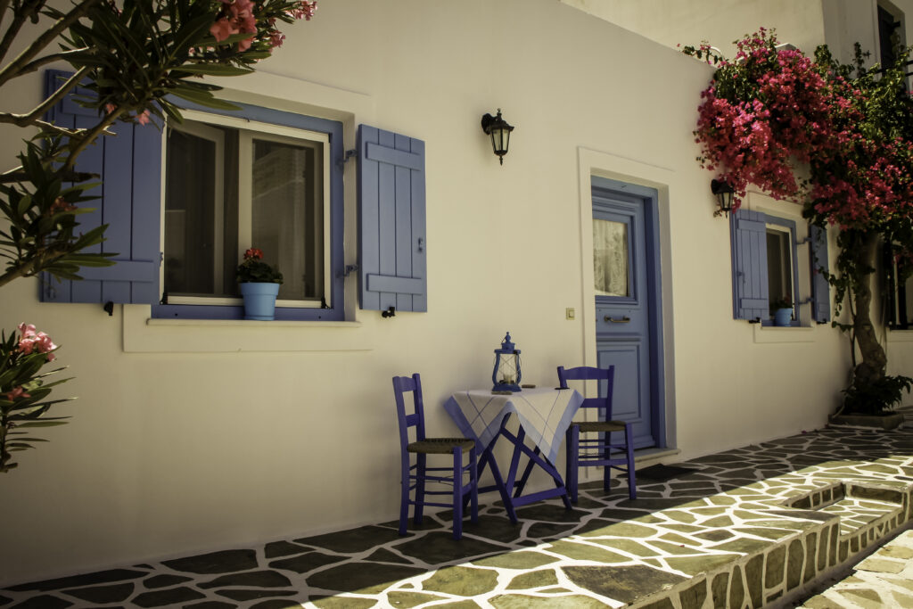 Antiparos – a Slow Day at Psaraliki Beach and a Night at the Mysterious Boat Festival