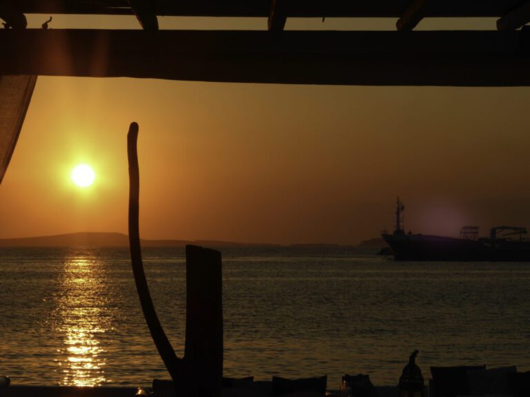 A Nice Lazy Day on Agios Anna Beach – Well it is a Holiday!