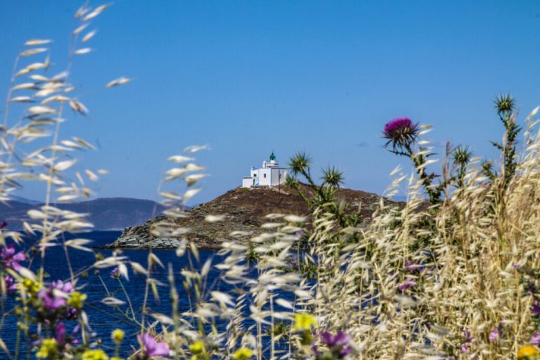 Kea – a Walk out to Agios Nikolaos Lighthouse and a Beautiful Sunset