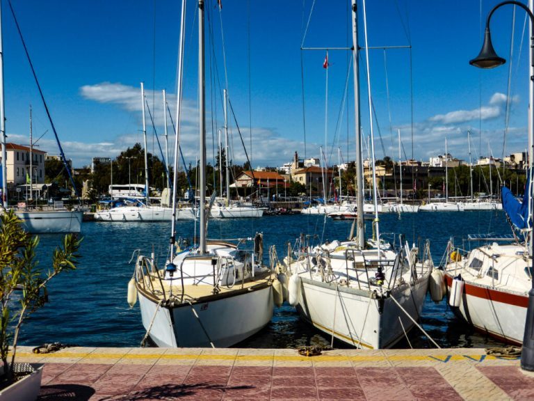 Arrival at Athens and Lavrio to Kea