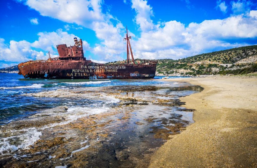 Exploring Gythio – First Stop – The Dimitrios Shipwreck!