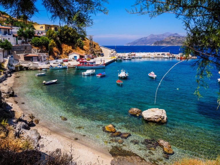 A Day Trip to Thymena from Fourni: Stone Steps, Fishing Huts, Hilltop Churches & a Swim in a Quiet Cove