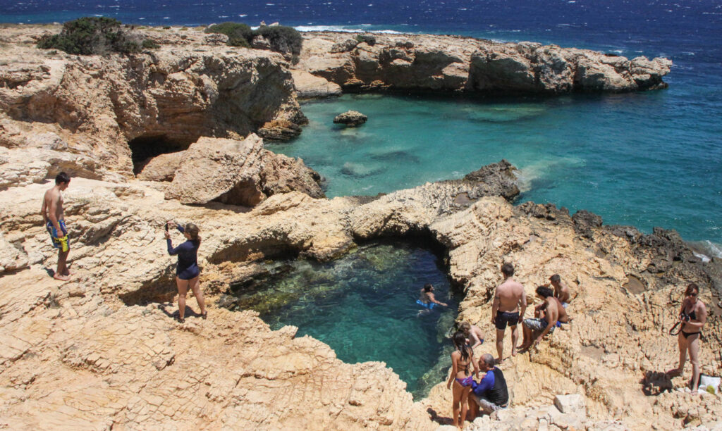 Koufonissi – A Coastal Walk to the Devil’s Eye!