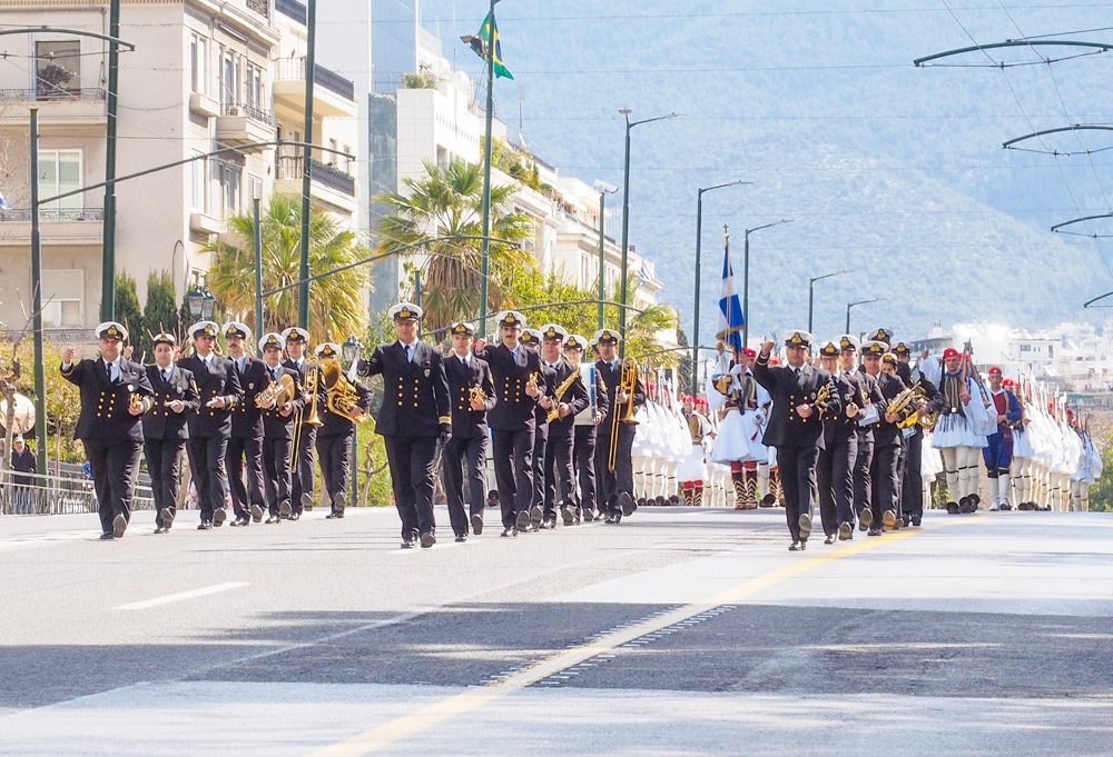 Athens Day 2 – A Little Bit of Evzones Action – The Grand Parade!