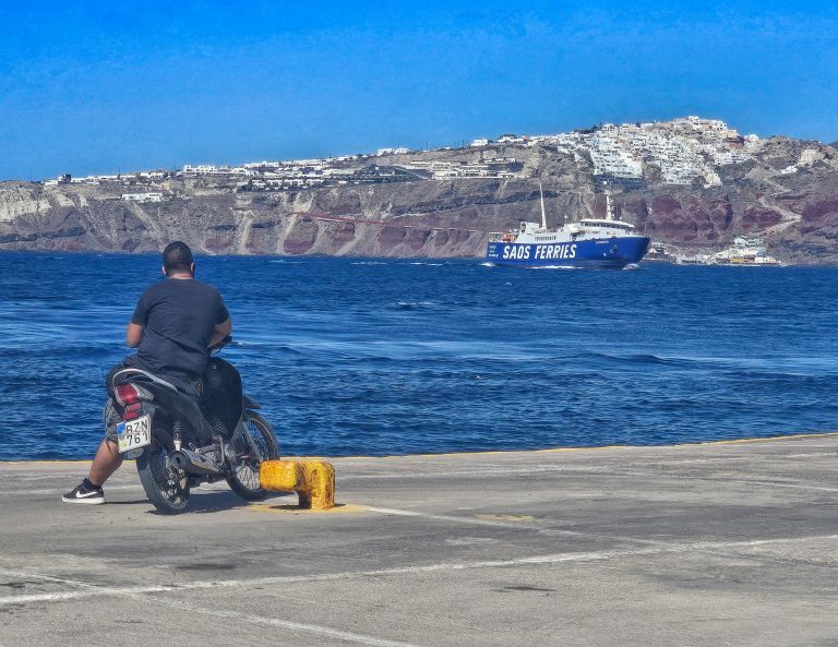 From Thirassia to Anafi: A Quiet Journey Across the Aegean