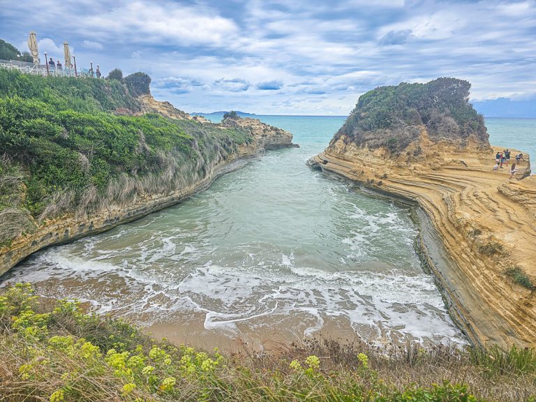 Canal D’Amour-or-or. Ratadadadada!