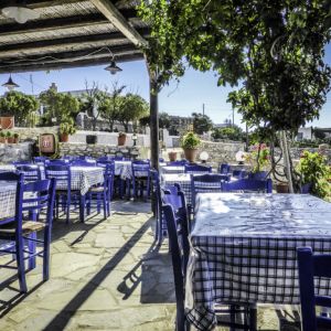 Schinoussa 2015 - Taverna To Petrino