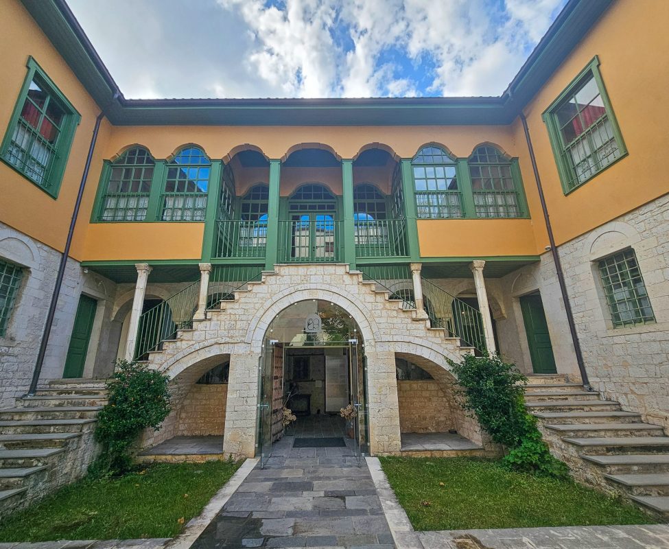 Misios Mansion
