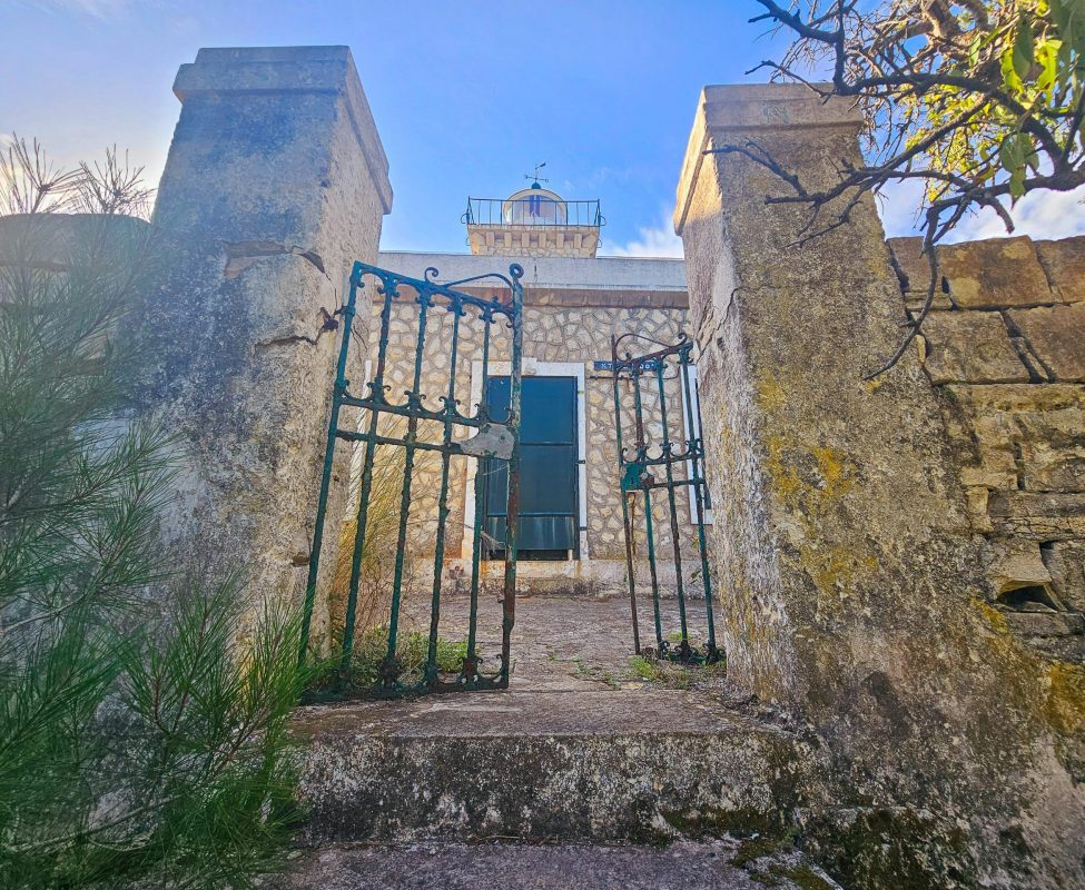 Akra Ovoros Lighthouse