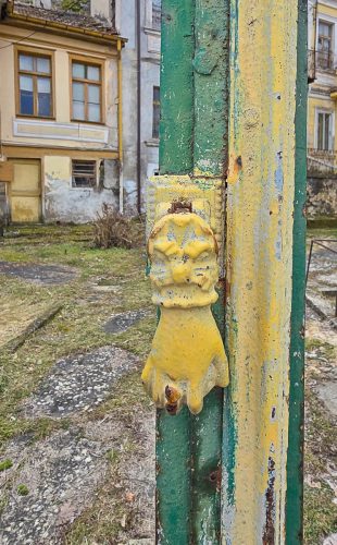 Florina Doors