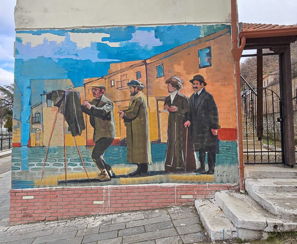 Theo Angelopoulos Street Art