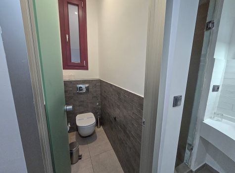 Maroon Bottle Luxury Suites