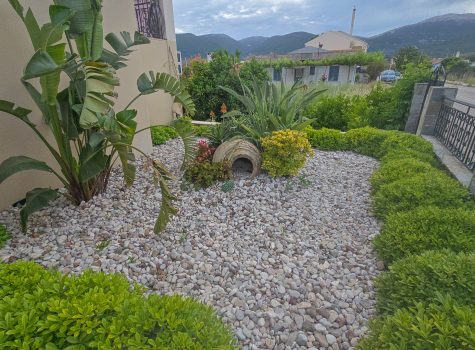 Mary's Apartments and Studios, Sami