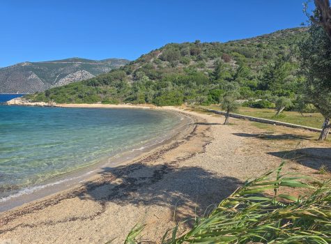 Loutsa Beach