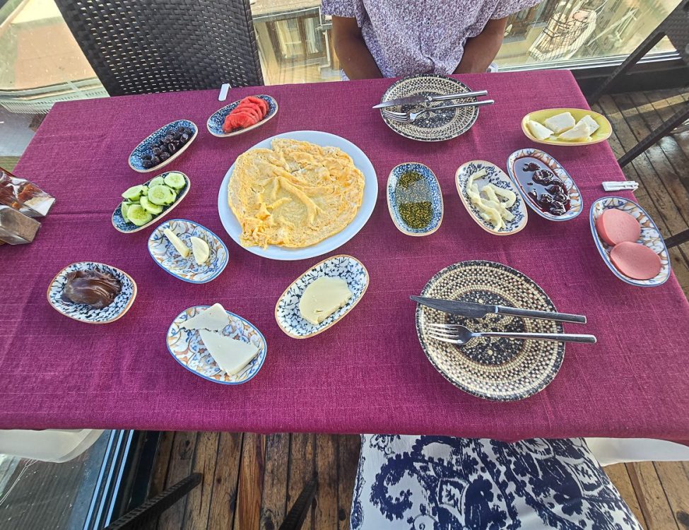 7 Dreams Hotel Breakfast