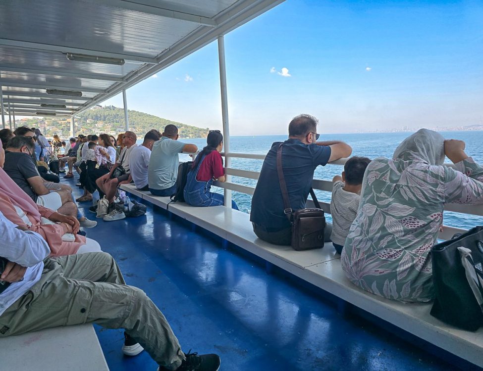 Boat to Buyukada