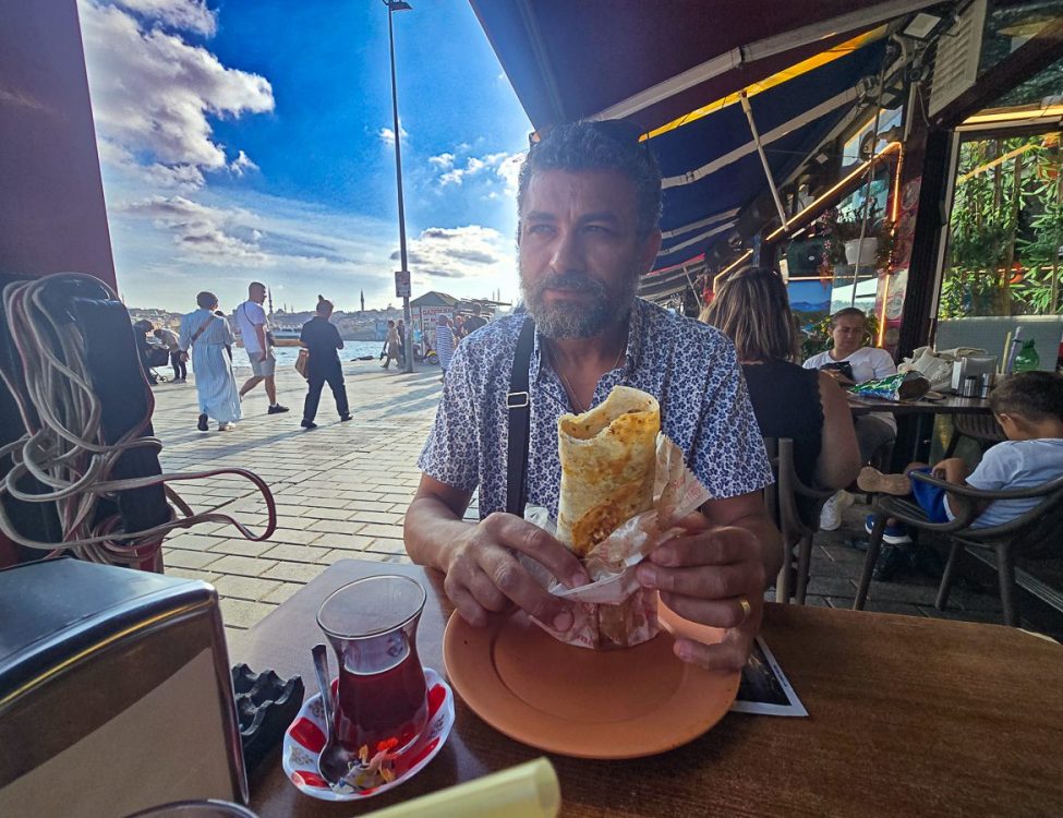 Street food fish sanndwich