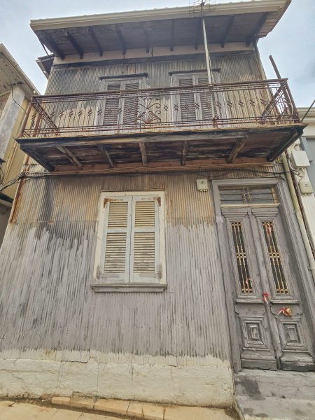 Metal clad house in Lefkada designed to withstand seizmic activity