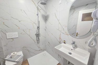 Bathroom at the Avra Hotel, Preveza