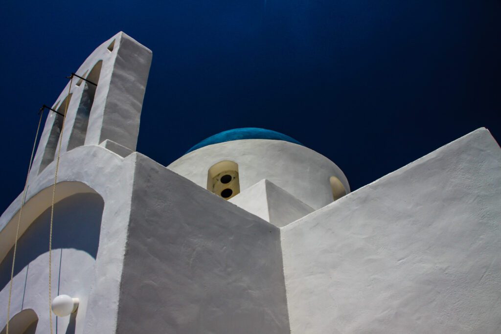 Exploring Kamares Bay